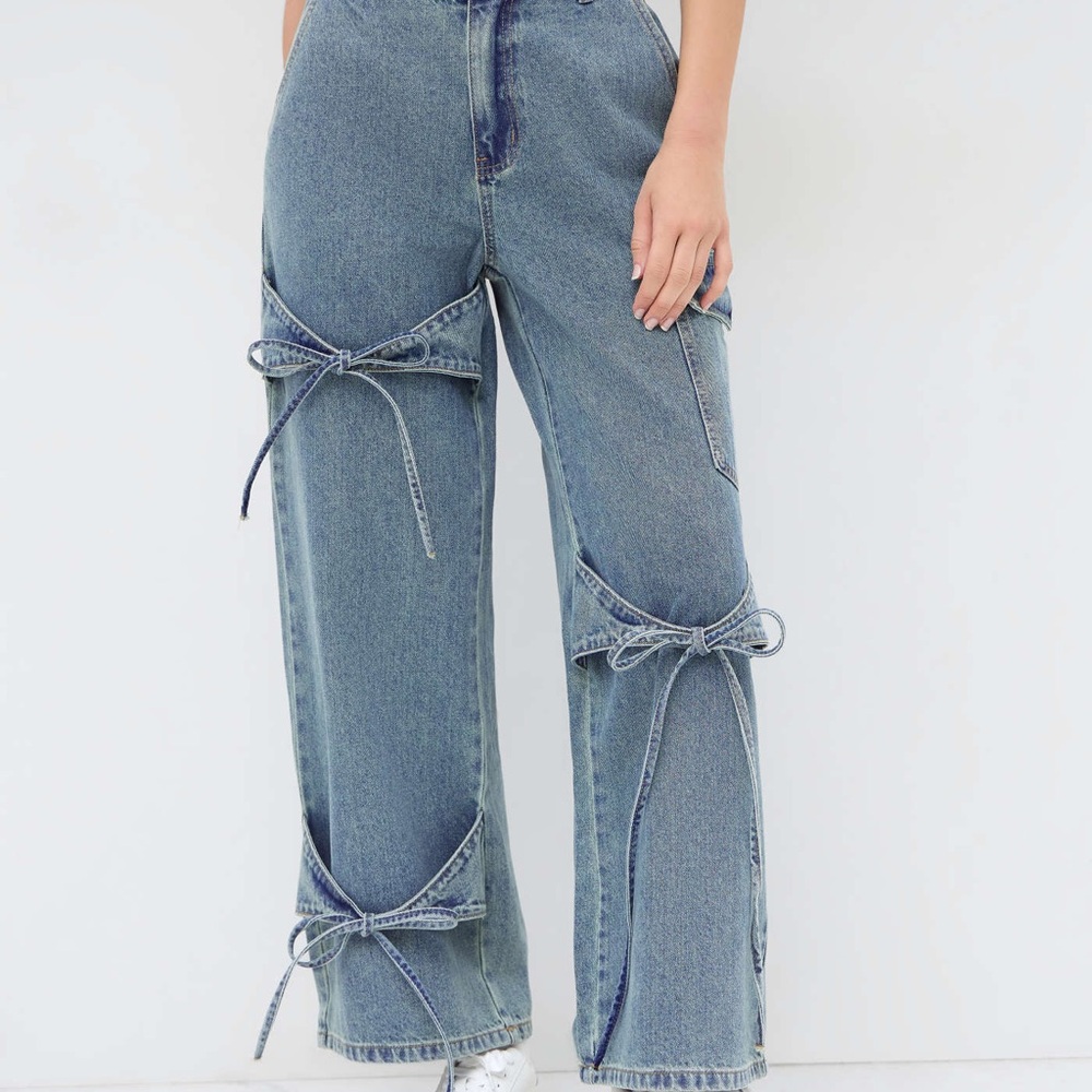 CIDER Denim Low-rise Jeans with Bow Accents NWT! - Picture 6 of 14